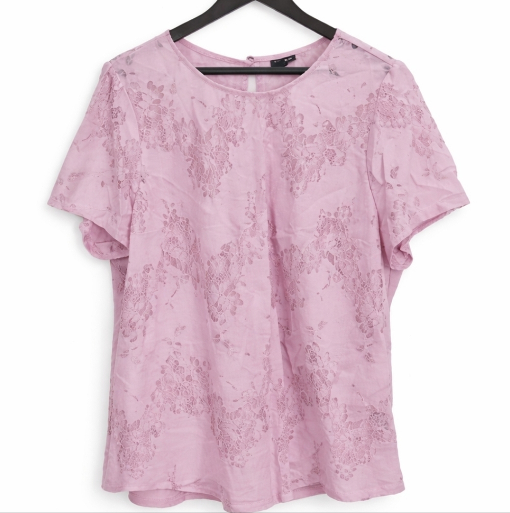 Torrid Lilac Lace Romantic Boho Clip Dot Blouse Sz 2 (2X)